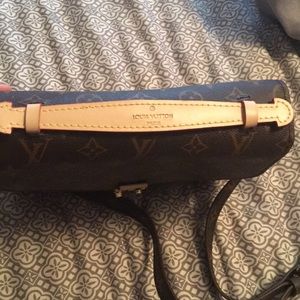 Crossbody bag with top handle